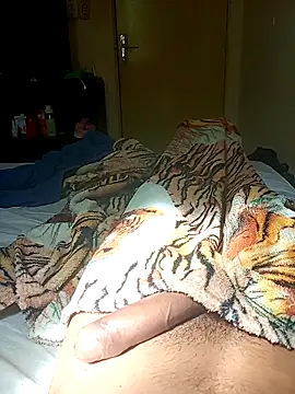 Moreira3307 online show from April 11, 2026, 4:21 pm