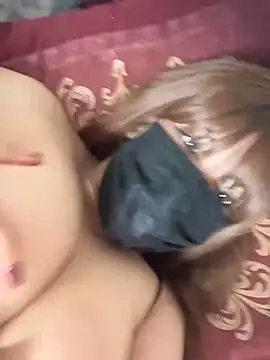 Snapshot of Amber-Queen chatting on March 13, 2025, 7:50 pm Amber-Queen online show from March 13, 2025, 7:50 pm