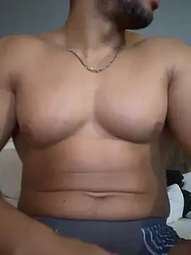 pimentfort77 online show from December 10, 2024, 7:26 am