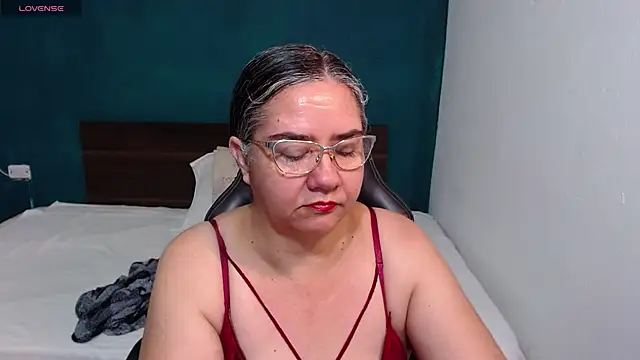 scaelettdubois online show from October 5, 2025, 12:12 am