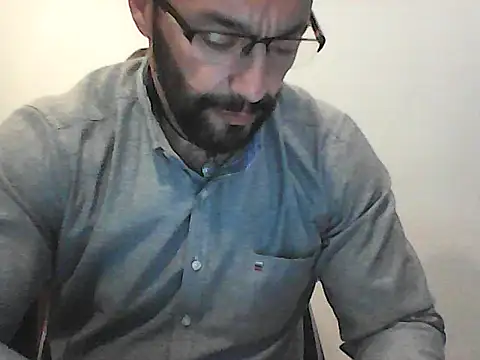 Snapshot of Kalel17073 chatting on June 10, 2026, 7:15 pm Kalel17073 online show from June 10, 2026, 7:15 pm