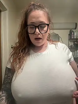 Snapshot of Cumming_atme chatting on March 1, 2025, 5:31 am Cumming atme online show from March 1, 2025, 5:31 am