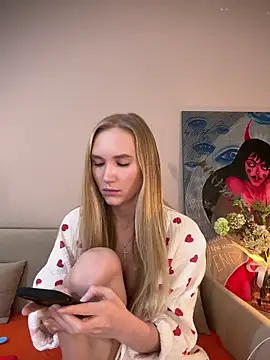 MariaTull online show from February 12, 2026, 1:16 am