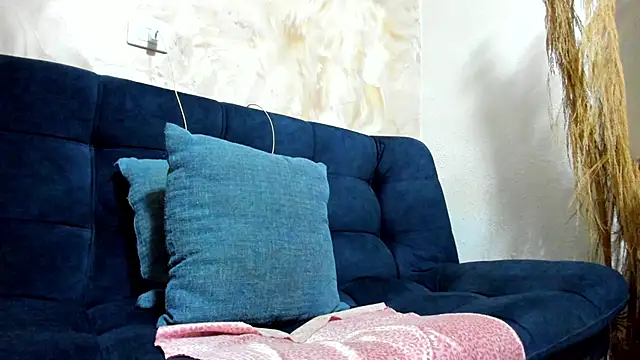 tiffanystonne online show from March 27, 2026, 1:12 pm