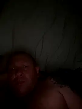 Snapshot of 1981-AZ chatting on November 27, 2025, 3:45 pm 1981-AZ online show from November 27, 2025, 3:45 pm