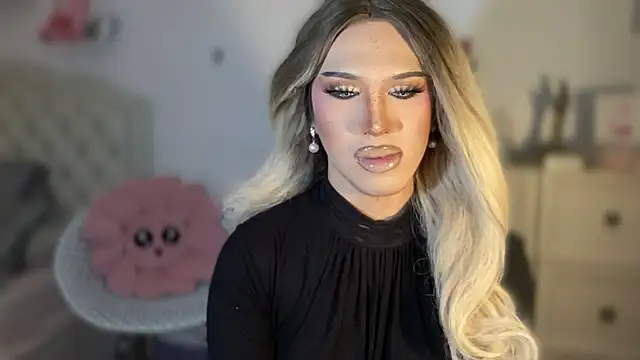 Ts glamxxxx online show from September 29, 2025, 2:40 am