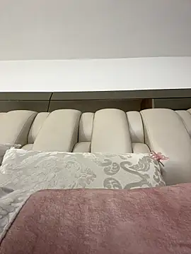 ALISSON FOXXX1 online show from February 9, 2026, 10:52 pm