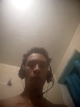 Snapshot of rcastro- chatting on March 23, 2026, 3:56 pm rcastro- online show from March 23, 2026, 3:56 pm