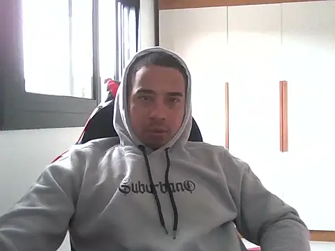 Snapshot of Juninho10c chatting on October 7, 2025, 3:35 pm Juninho10c online show from October 7, 2025, 3:35 pm