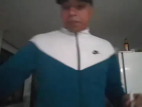 Juninho10c online show from November 27, 2025, 12:22 am