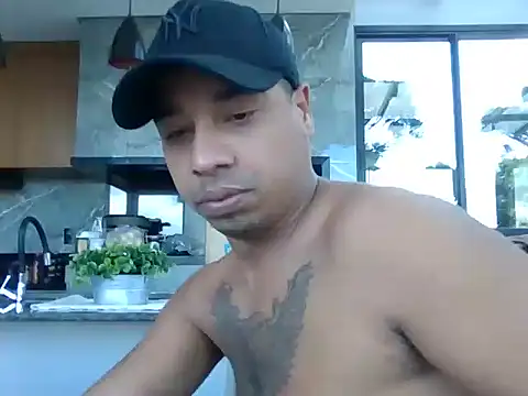 Juninho10c online show from November 21, 2025, 5:01 pm