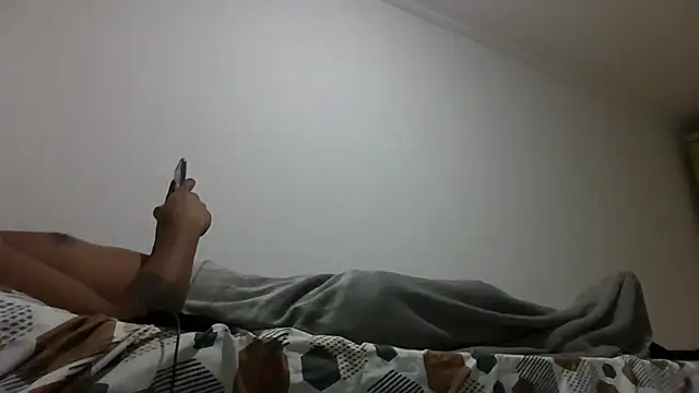 Juninho10c online show from November 30, 2025, 2:01 am