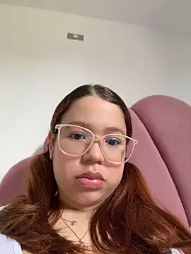Snapshot of Lucyklein2022 chatting on July 21, 2026, 2:40 pm Lucyklein2022 online show from July 21, 2026, 2:40 pm