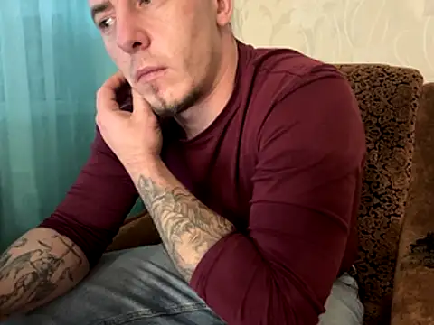 Fenix25f online show from December 15, 2025, 11:49 am