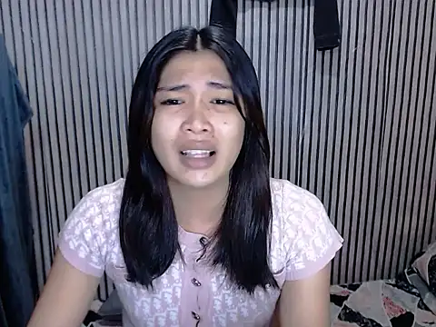 Maria-Moore online show from October 3, 2025, 5:31 am