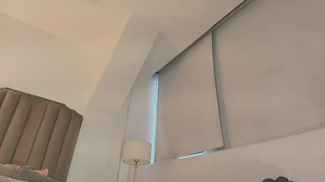 Snapshot of Emma_Torres__ chatting on October 27, 2025, 12:28 pm Emma Torres online show from October 27, 2025, 12:28 pm