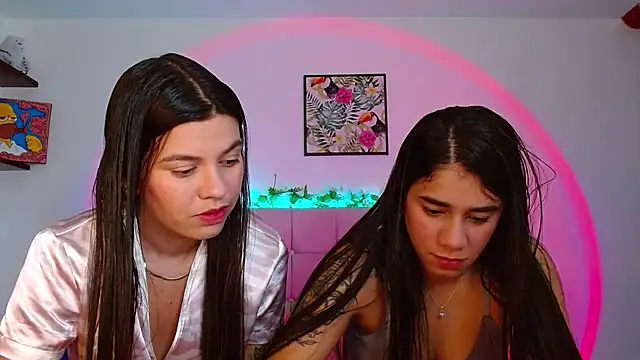 Layla Rachel online show from October 20, 2025, 12:13 am