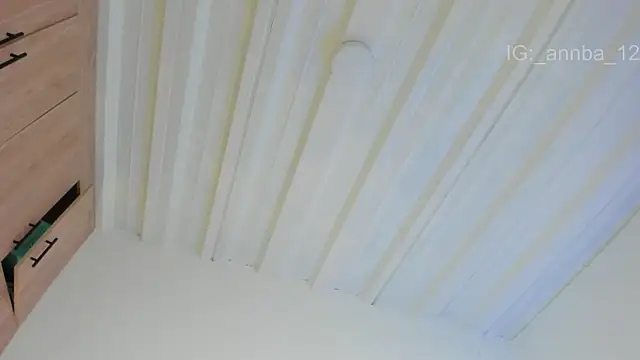 annie barozzi online show from April 1, 2026, 2:25 pm