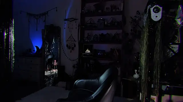 Snapshot of Scarlett_Wanner chatting on October 2, 2025, 8:12 pm Scarlett Wanner online show from October 2, 2025, 8:12 pm