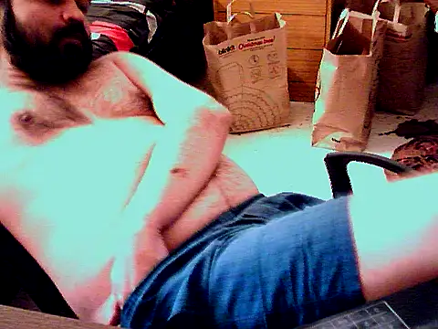 aksxi1 online show from January 10, 2026, 5:58 am