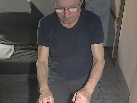 Snapshot of kiam471 chatting on April 9, 2026, 9:10 pm kiam471 online show from April 9, 2026, 9:10 pm