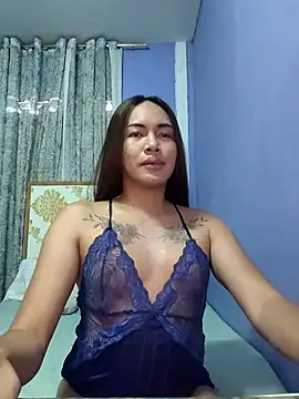 Snapshot of lady_kim_boner chatting on May 18, 2026, 3:17 am lady kim boner online show from May 18, 2026, 3:17 am