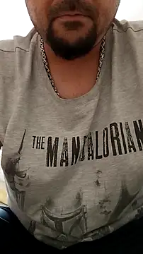 Snapshot of Pitbul889 chatting on April 5, 2026, 4:24 pm Pitbul889 online show from April 5, 2026, 4:24 pm