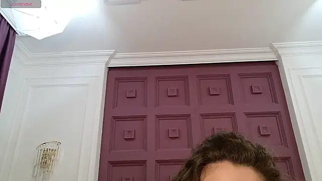 Snapshot of AnaAnais chatting on November 16, 2025, 5:45 am AnaAnais online show from November 16, 2025, 5:45 am