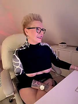 Snapshot of German_Milf chatting on February 11, 2026, 1:55 pm German Milf online show from February 11, 2026, 1:55 pm