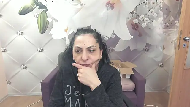 Snapshot of SweetArtemis chatting on March 18, 2025, 3:22 pm SweetArtemis online show from March 18, 2025, 3:22 pm