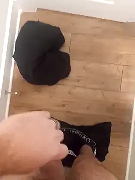 Snapshot of Mark_Dad chatting on February 16, 2025, 11:16 am Mark Dad online show from February 16, 2025, 11:16 am