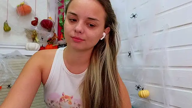 Snapshot of Misss_Vikk chatting on October 30, 2025, 6:55 am Misss Vikk online show from October 30, 2025, 6:55 am