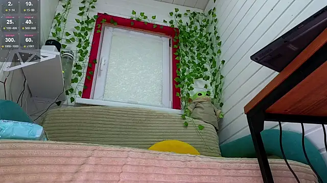 Snapshot of Misss_Vikk chatting on October 10, 2025, 11:44 am Misss Vikk online show from October 10, 2025, 11:44 am