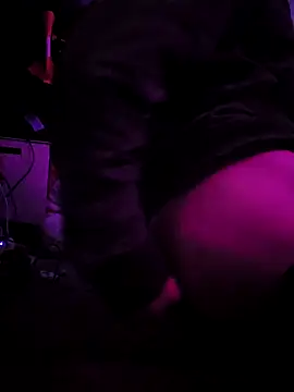 Snapshot of mommyslittlefemboy chatting on March 23, 2025, 7:53 am mommyslittlefemboy online show from March 23, 2025, 7:53 am