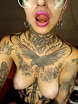 lapibitadelglitter online show from February 10, 2025, 5:58 am