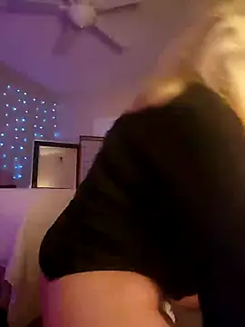 Snapshot of IMS_BHAVEN chatting on February 1, 2025, 2:13 pm IMS BHAVEN online show from February 1, 2025, 2:13 pm