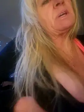 Snapshot of IMS_BHAVEN chatting on February 22, 2025, 9:26 pm IMS BHAVEN online show from February 22, 2025, 9:26 pm