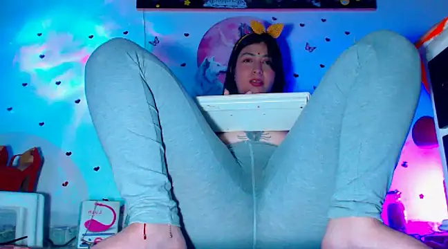 Snapshot of oliviarodriguez2u chatting on January 11, 2025, 1:37 am oliviarodriguez2u online show from January 11, 2025, 1:37 am