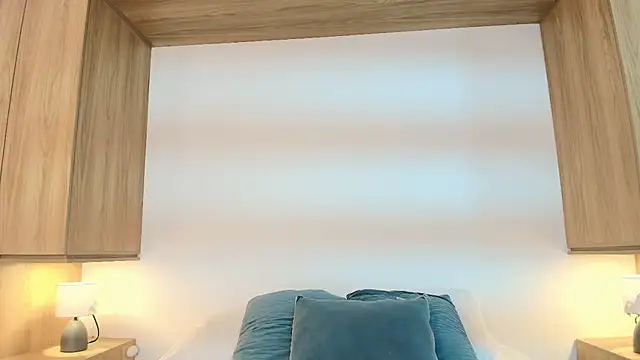 Snapshot of Isabella_Harley chatting on September 27, 2025, 2:01 pm Isabella Harley online show from September 27, 2025, 2:01 pm