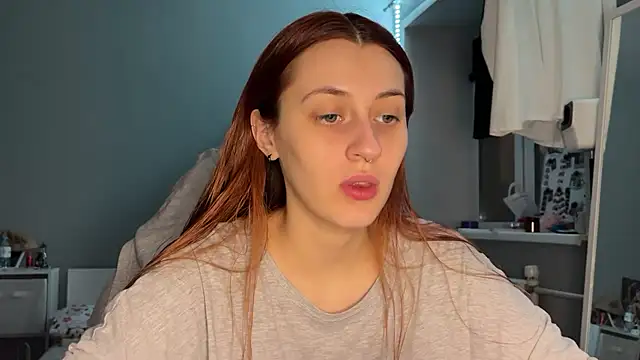 Uniarten online show from October 8, 2025, 6:19 pm