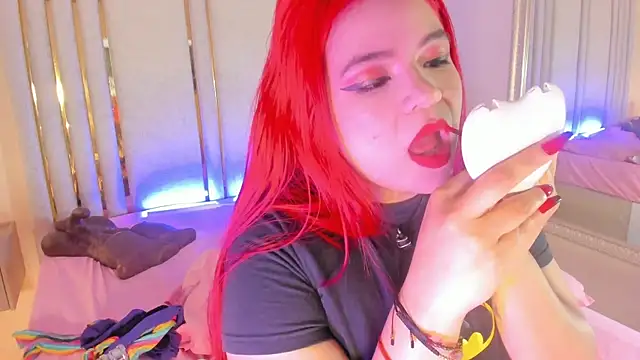 Snapshot of Saekohofman chatting on March 10, 2025, 4:17 am Saekohofman online show from March 10, 2025, 4:17 am