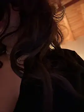 marcimaa online show from November 8, 2025, 12:03 am