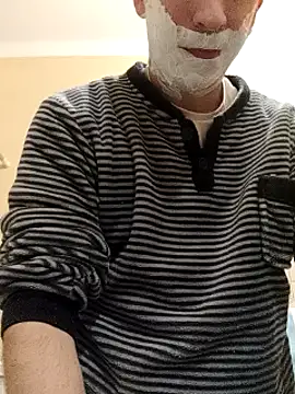 Snapshot of White_rabbit_ chatting on February 7, 2025, 9:04 pm White rabbit  online show from February 7, 2025, 9:04 pm