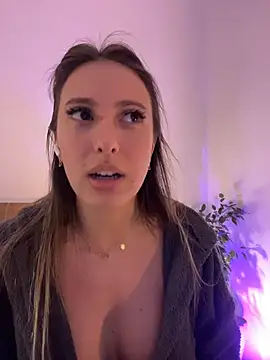 Snapshot of Eva_Ryen chatting on December 5, 2025, 5:00 pm Eva Ryen online show from December 5, 2025, 5:00 pm