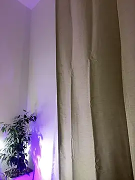 Snapshot of Eva_Ryen chatting on November 16, 2025, 5:17 pm Eva Ryen online show from November 16, 2025, 5:17 pm