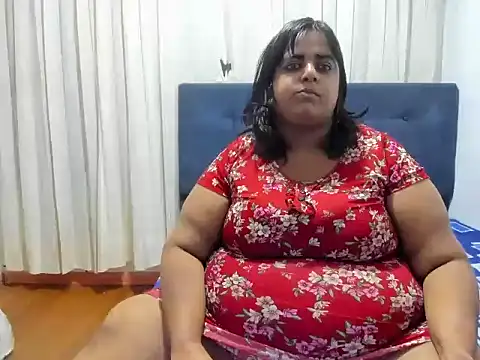 Snapshot of SusanaEshwar chatting on November 30, 2025, 11:27 pm SusanaEshwar online show from November 30, 2025, 11:27 pm