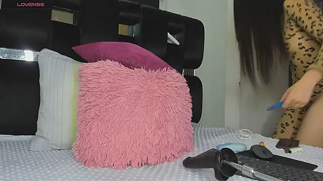 Snapshot of levana1 chatting on January 15, 2026, 3:21 am levana1 online show from January 15, 2026, 3:21 am