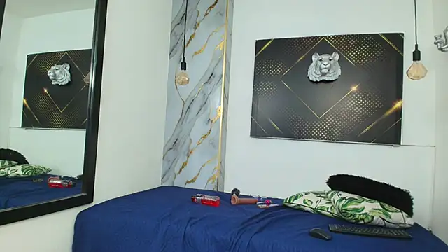 Snapshot of oliver__brown chatting on November 5, 2025, 10:46 pm oliver brown online show from November 5, 2025, 10:46 pm