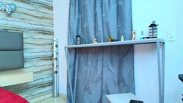 Snapshot of oliver__brown chatting on November 7, 2025, 9:41 pm oliver brown online show from November 7, 2025, 9:41 pm