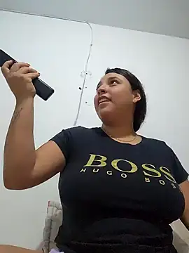 Snapshot of LizzRouse chatting on November 1, 2025, 11:53 pm LizzRouse online show from November 1, 2025, 11:53 pm